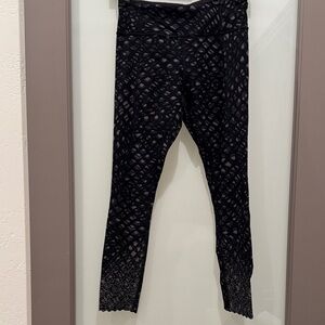 Lululemon Tight Stuff Tight Simply Lace Play Dark Slate Black Luxtreme Size 6